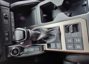 Toyota Land Cruiser 17