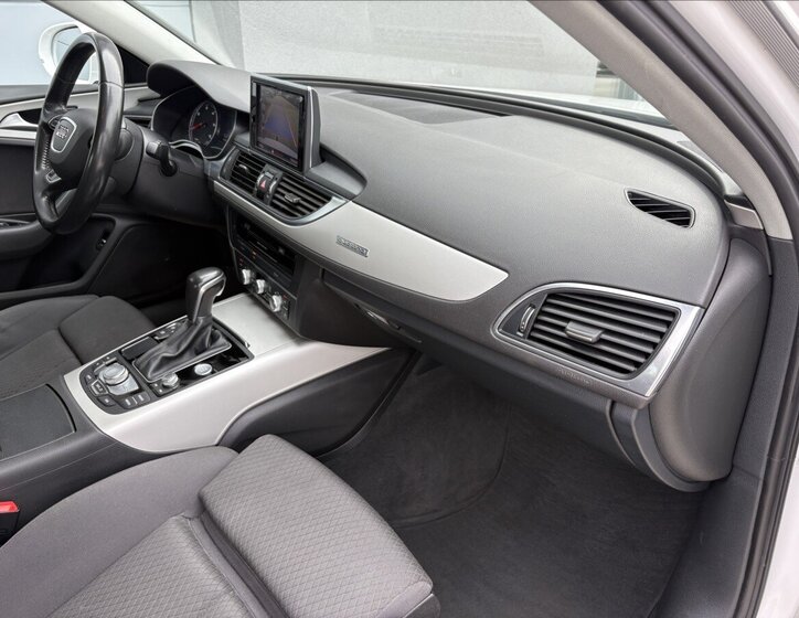 Audi A6 Sedan / Limuzína 3,0 l 160 kw