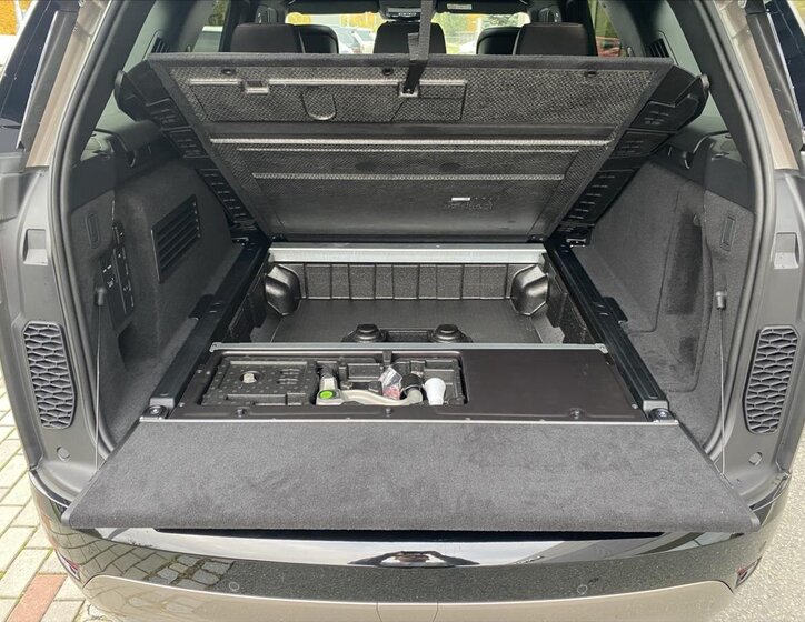 Land Rover Discovery 25