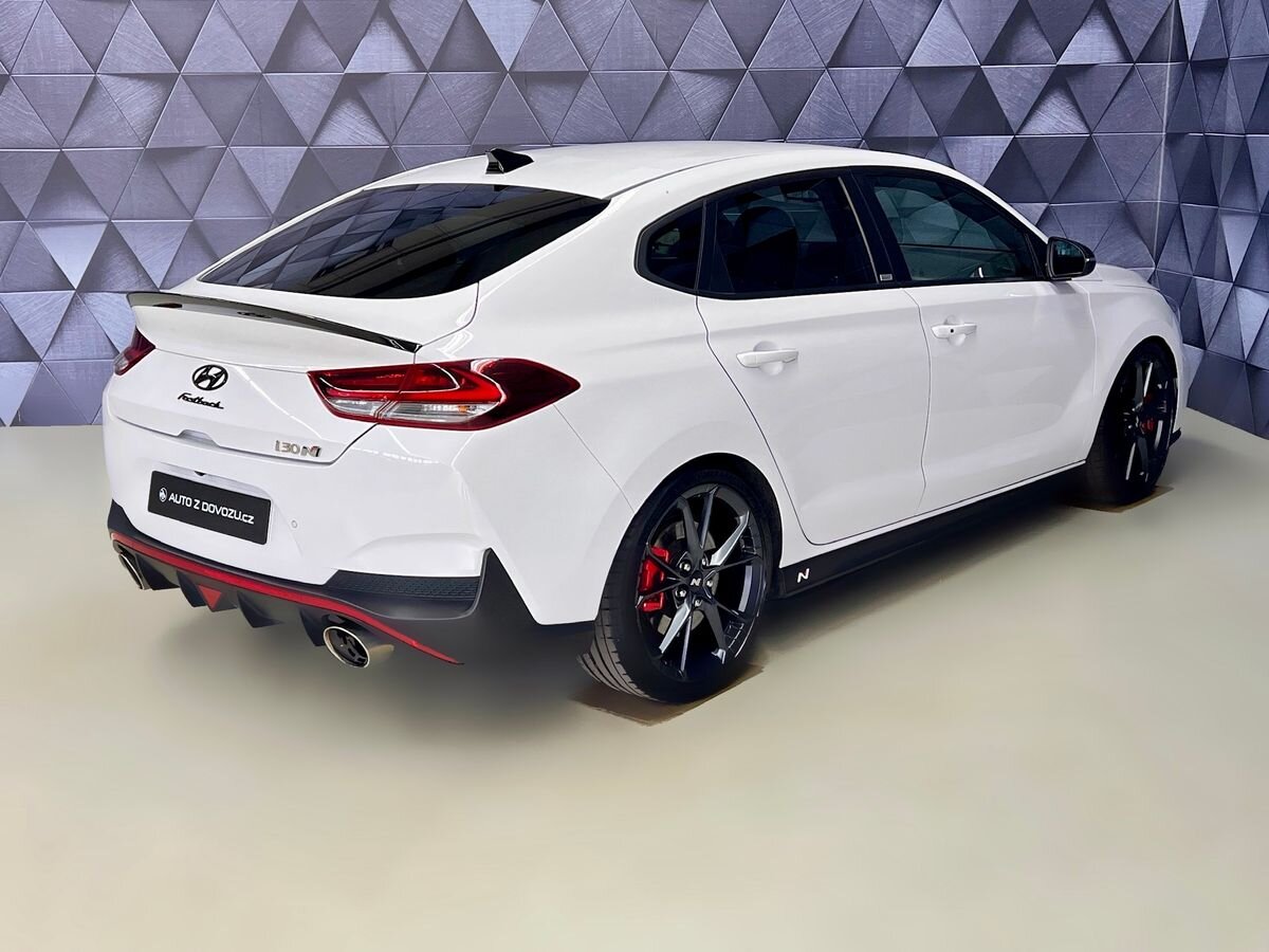 Hyundai i30 Hatchback 2,0 l 206 kw