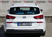 Hyundai i30 4