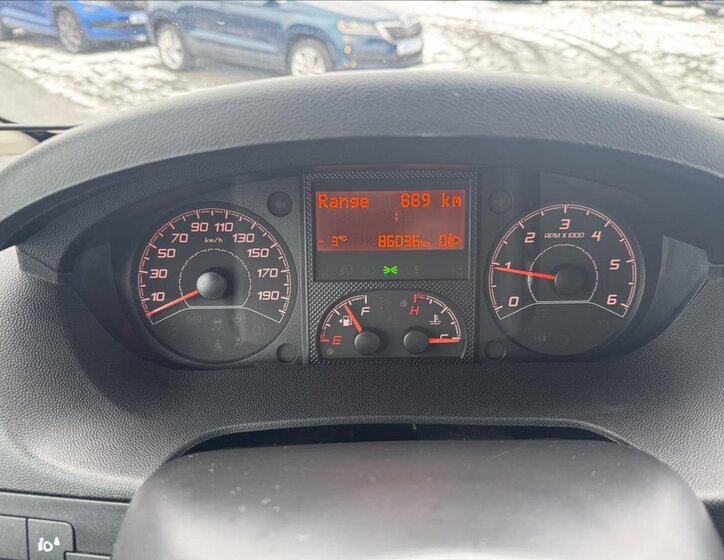 Peugeot Ostatní Ostatní 3,0 l 130 kw