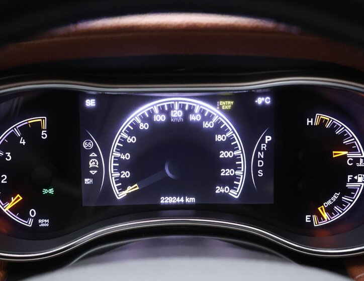 Jeep Grand Cherokee 16