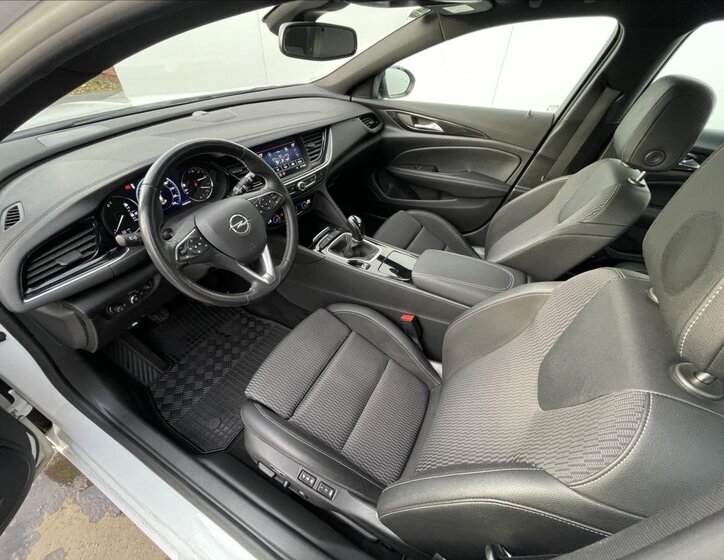 Opel Insignia Kombi 1,5 l 90 kw