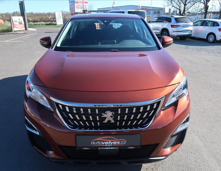Peugeot 3008 SUV / Terénní 1,2 l 96 kw