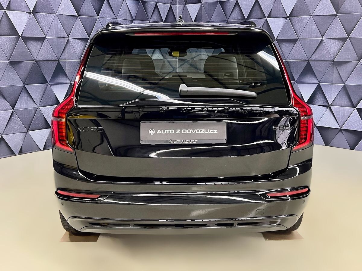 Volvo XC90 SUV / Terénní 2,0 l 184 kw