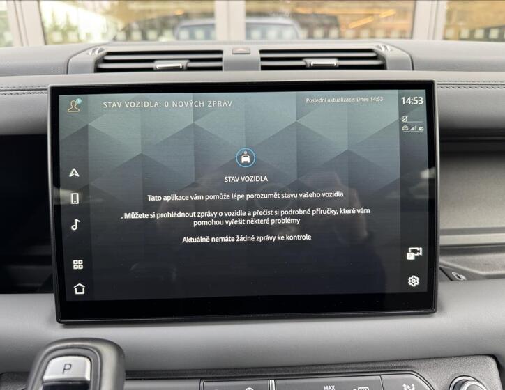 Land Rover Defender 24