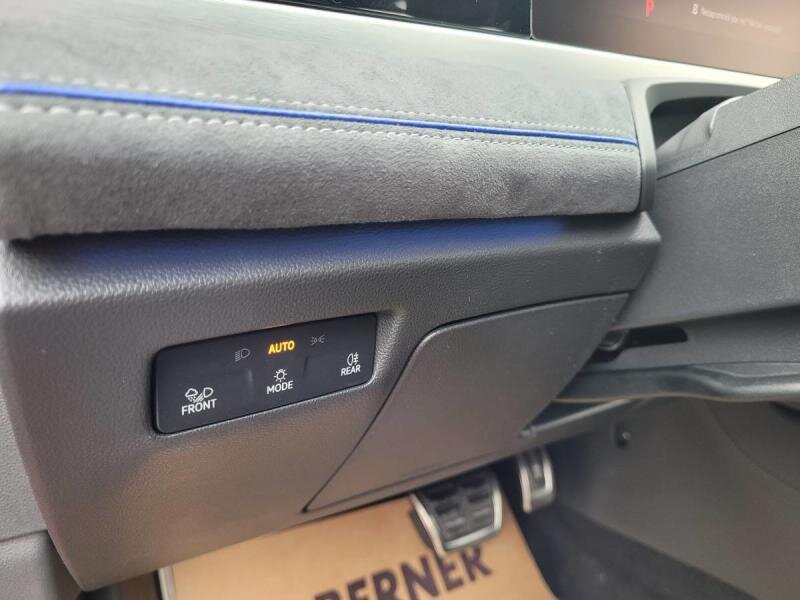 Volkswagen Passat Kombi 2,0 l 195 kw