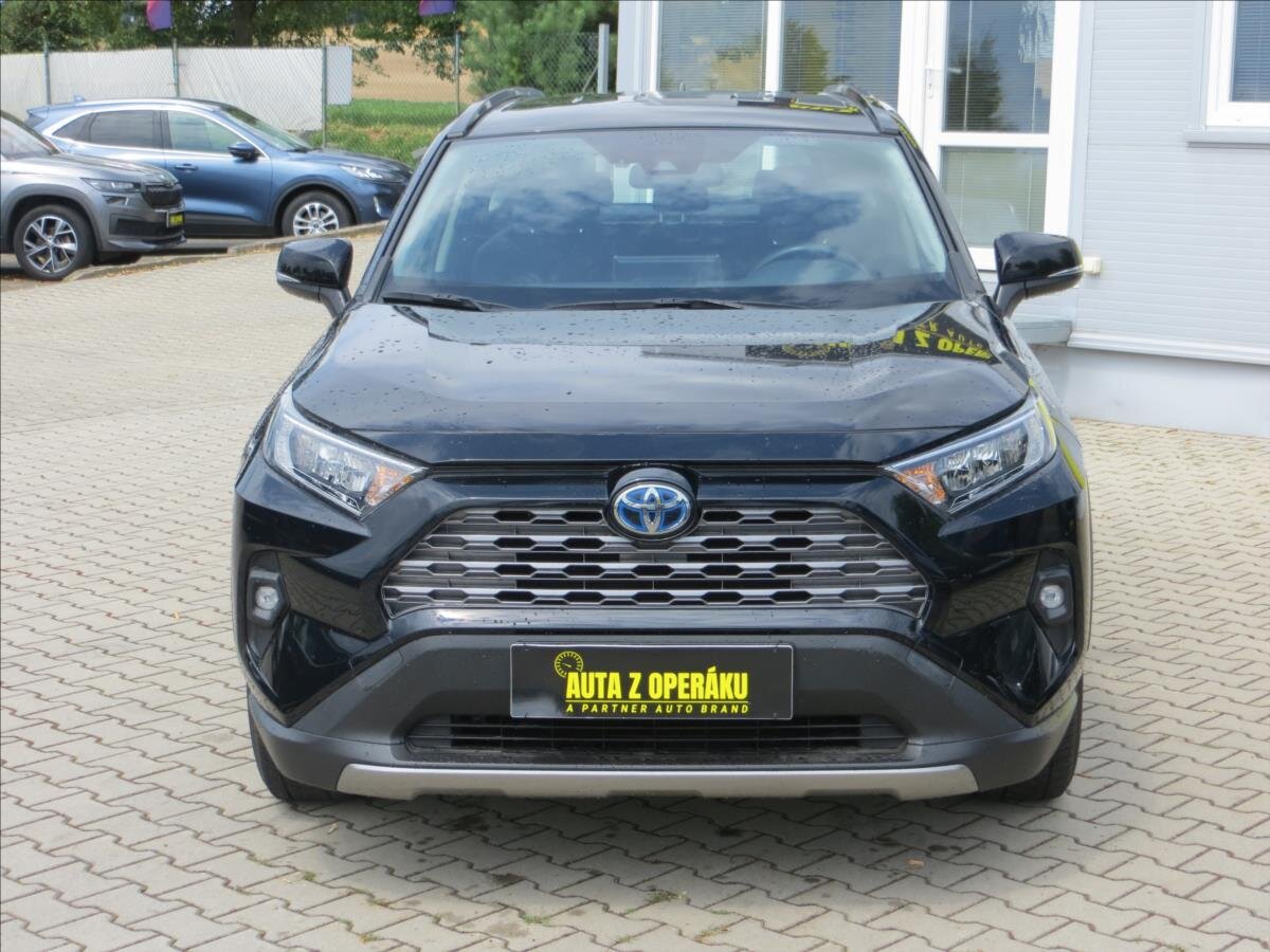 Toyota RAV4 SUV / Terénní 2,5 l 131 kw