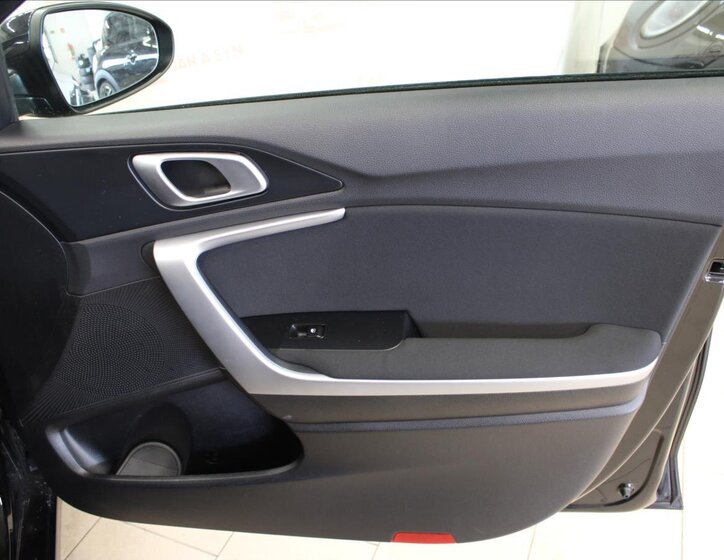 KIA Ceed Hatchback 1,5 l 117 kw