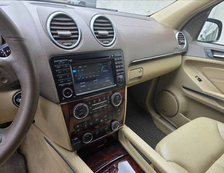 Mercedes-Benz GL SUV / Terénní 3,0 l 165 kw