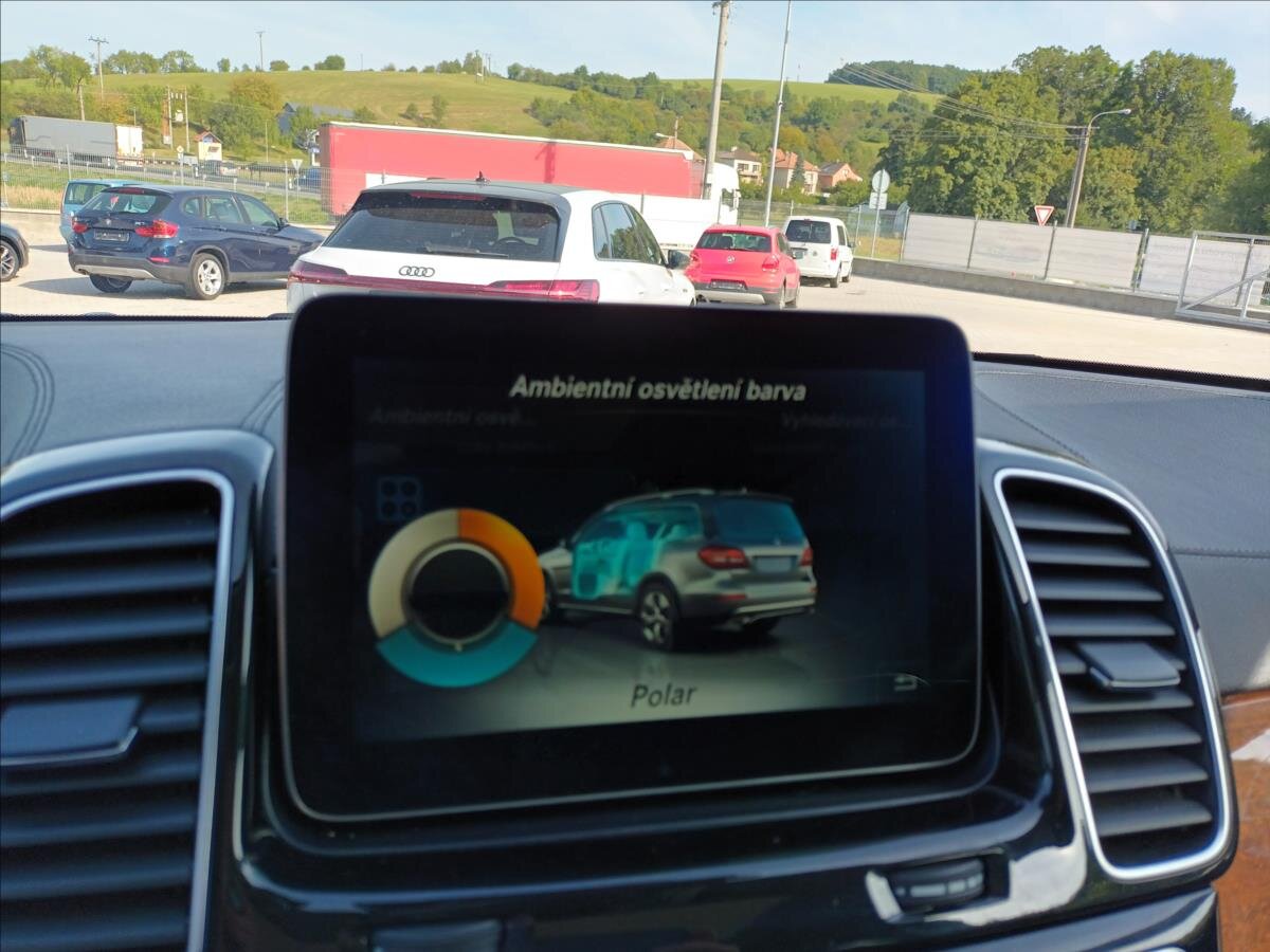 Mercedes-Benz GLS SUV / Terénní 3,0 l 190 kw