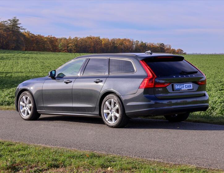 Volvo V90 5