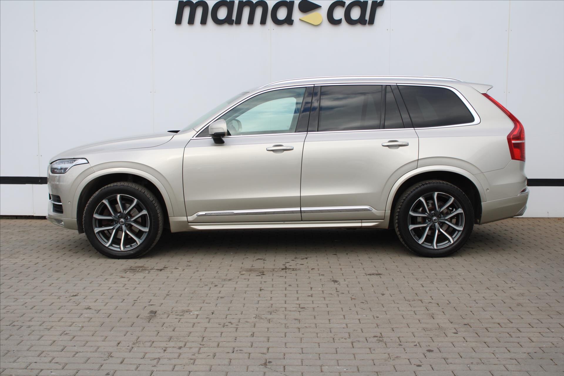 Volvo XC90 SUV 2,0 l 177 kw