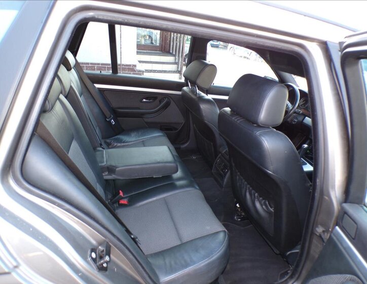 BMW Řada 5 Kombi 2,2 l 125 kw