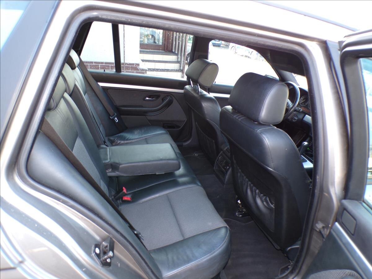 BMW Řada 5 Kombi 2,2 l 125 kw