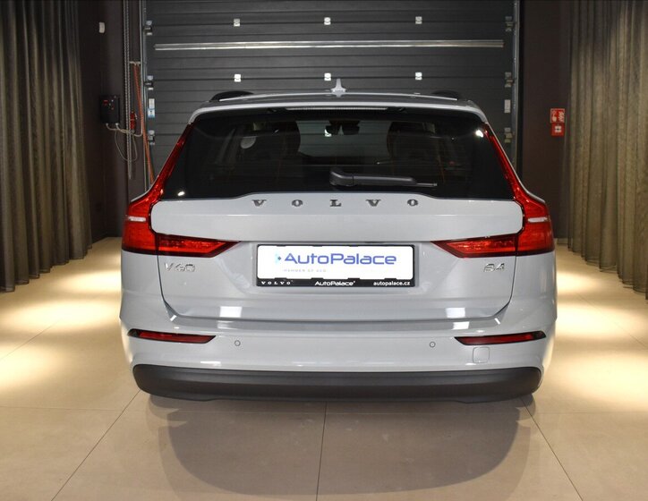 Volvo V60 Kombi 2,0 l 145 kw