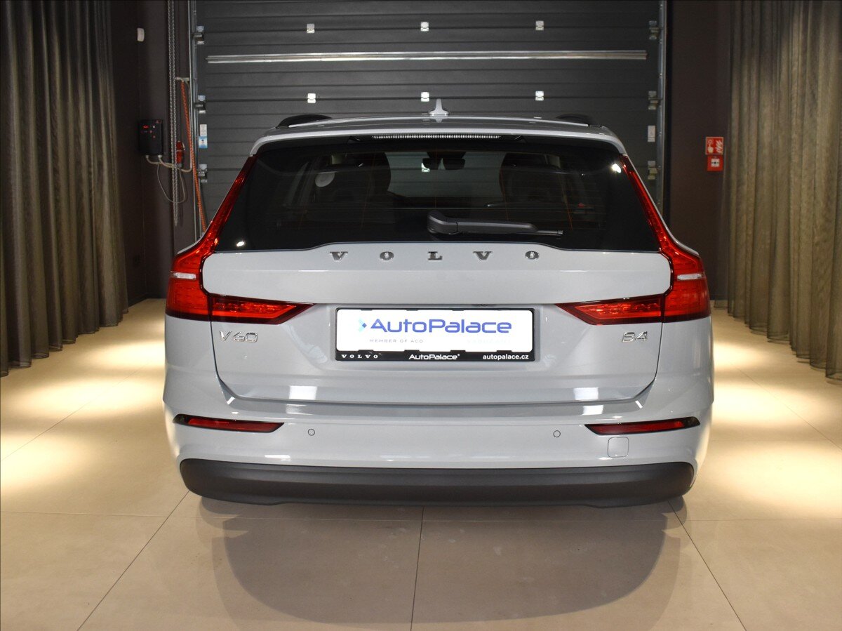 Volvo V60 Kombi 2,0 l 145 kw