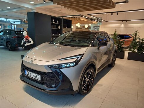 Toyota C-HR Hatchback 2,0 l 112 kw