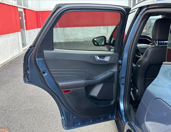 Ford Kuga SUV 2,0 l 88 kw