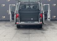 Volkswagen Multivan 10