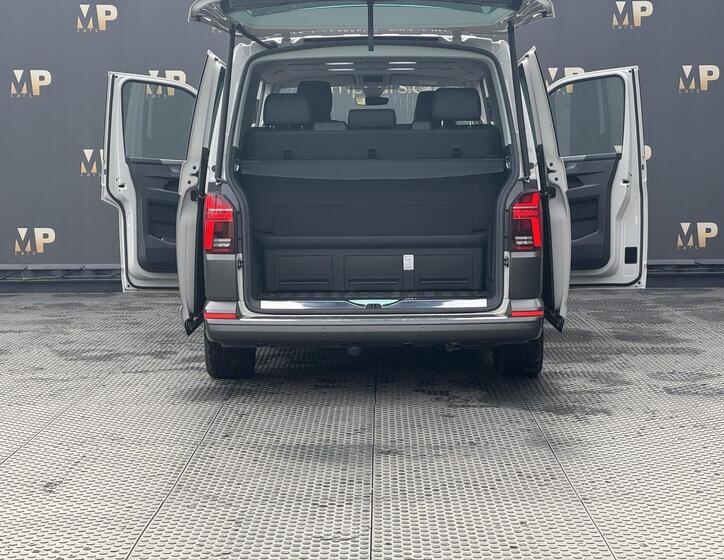 Volkswagen Multivan 10