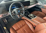 BMW i7 Sedan / Limuzína 0,0 400 kw