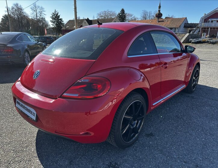 Volkswagen Beetle Hatchback 1,2 l 77 kw