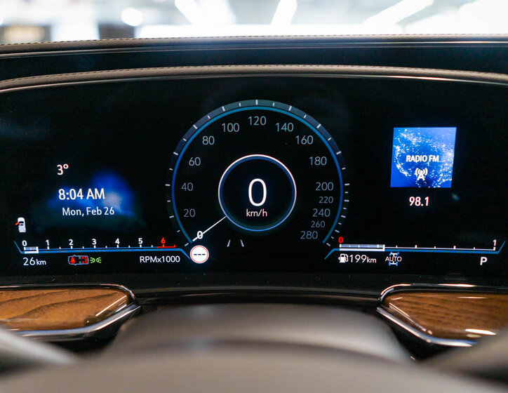 Cadillac Escalade 25