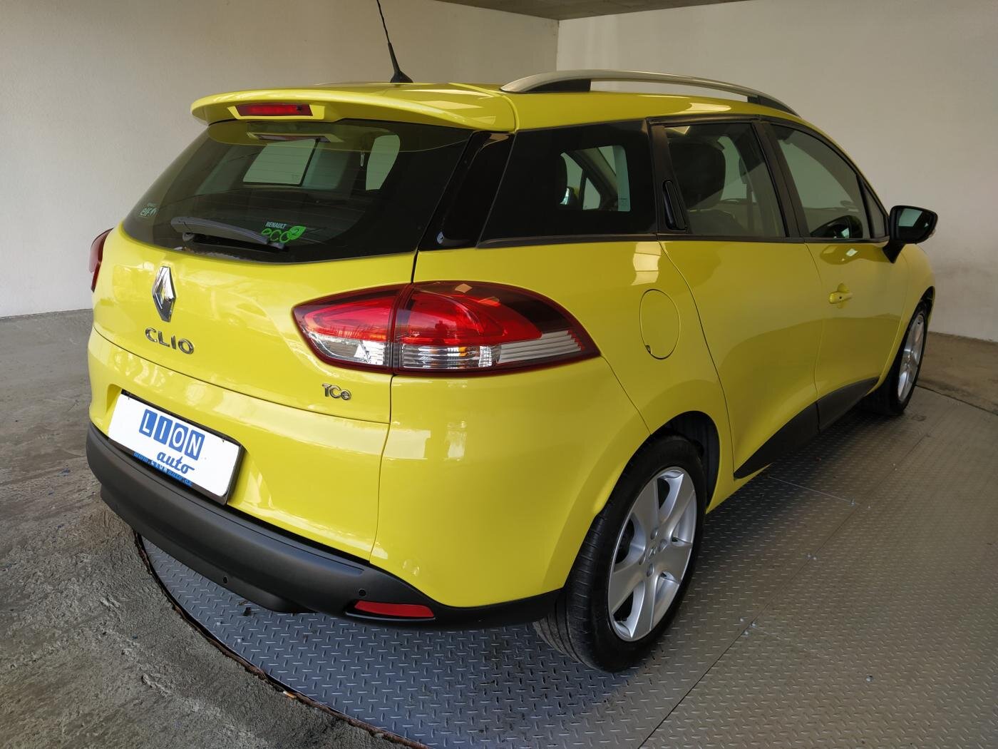 Renault Clio Kombi 898,0 66 kw