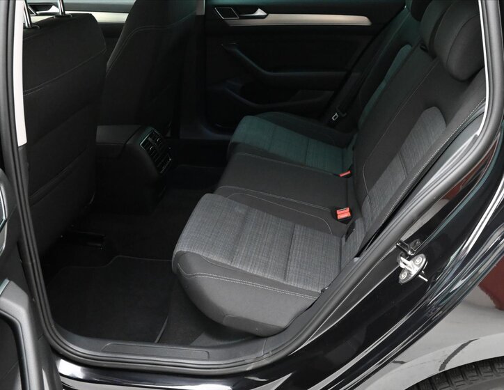 Volkswagen Passat Kombi 2,0 l 110 kw