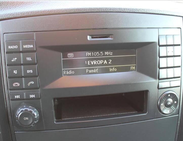 Mercedes-Benz Vito 11