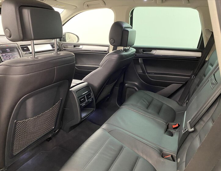 Volkswagen Touareg 6