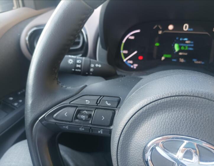 Toyota Yaris Cross 11