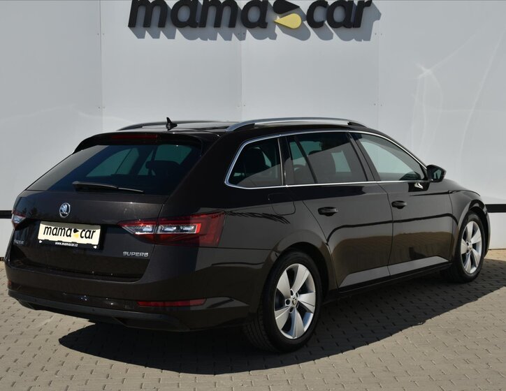 Škoda Superb Kombi 2,0 l 140 kw