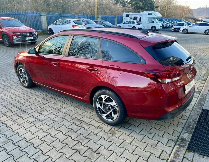 Hyundai i30 4