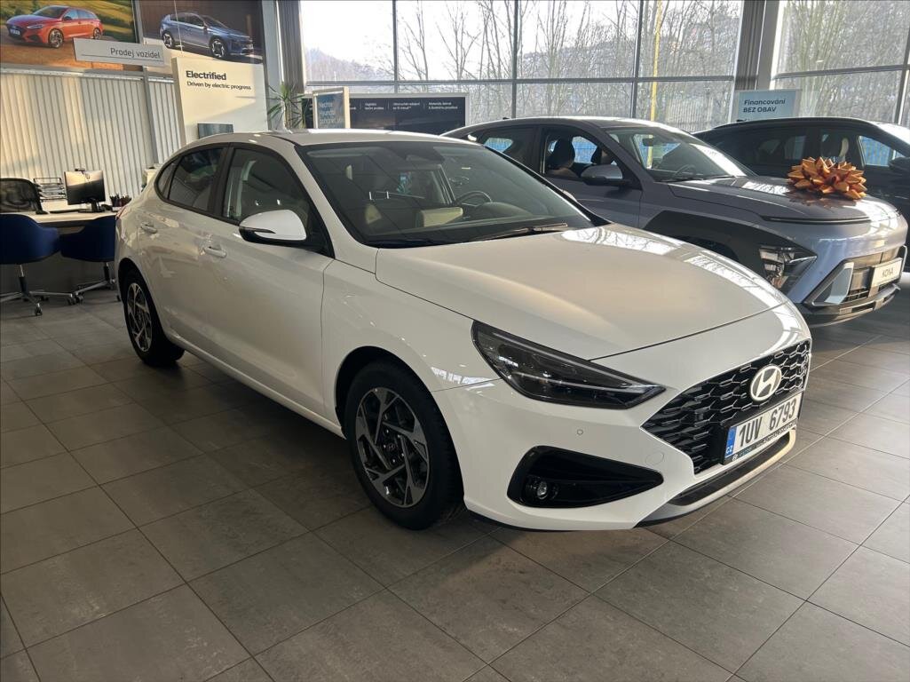 Hyundai i30 Liftback 998,0 74 kw