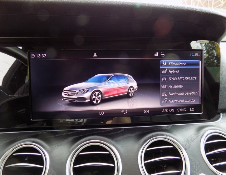 Mercedes-Benz Třídy E 37