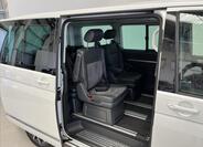 Volkswagen Multivan 23
