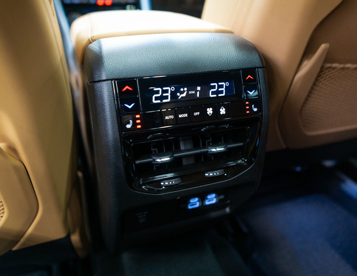 Jeep Grand Cherokee 47