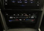 Volkswagen Passat 12