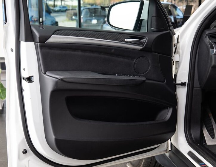 BMW X6 SUV / Terénní 3,0 l 180 kw