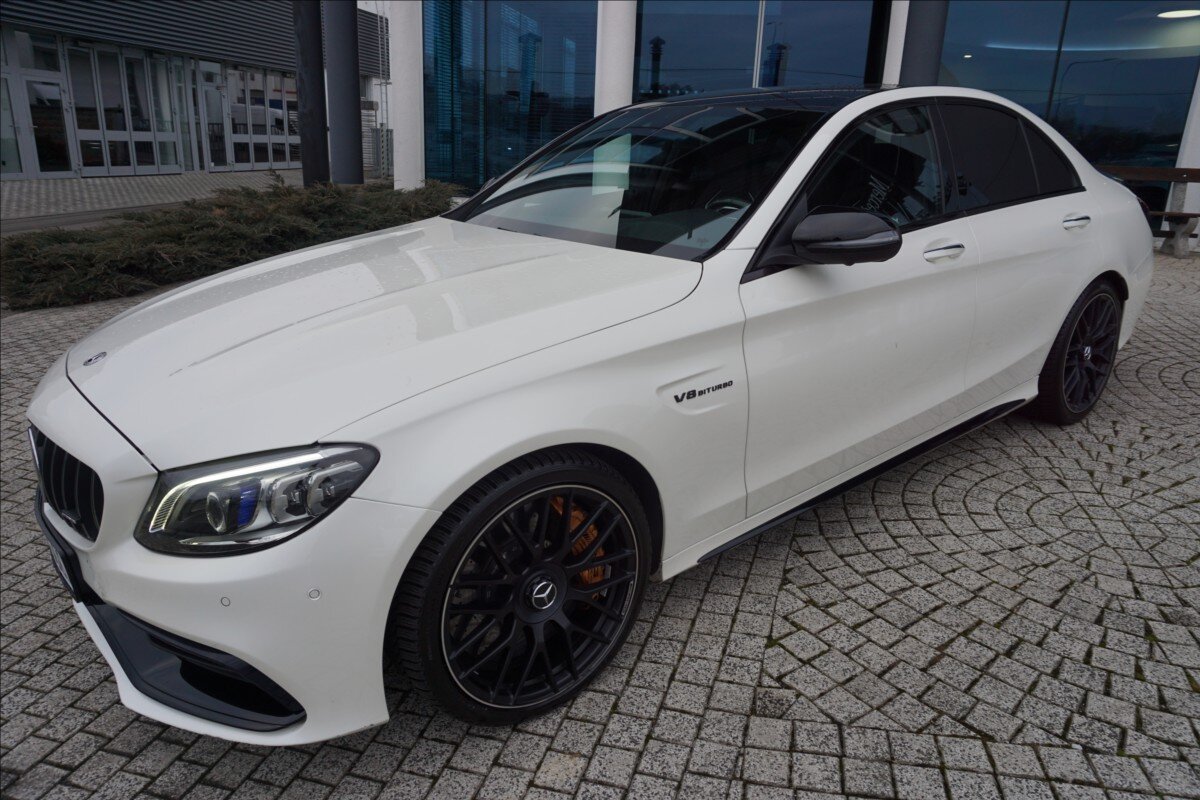 Mercedes-Benz Třídy C Sedan 4,0 l 375 kw