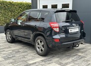 Toyota RAV4 8