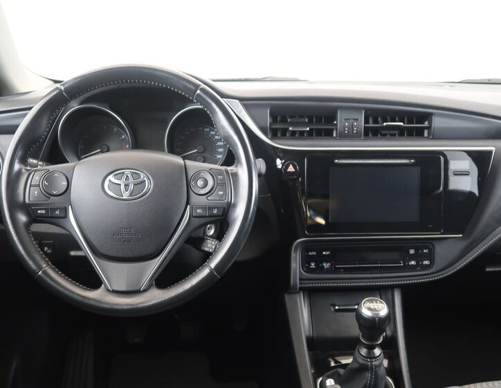 Toyota Auris Hatchback 1,6 l 97 kw