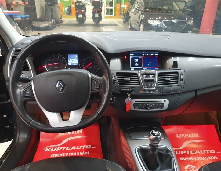 Renault Laguna Kombi 2,0 l 103 kw