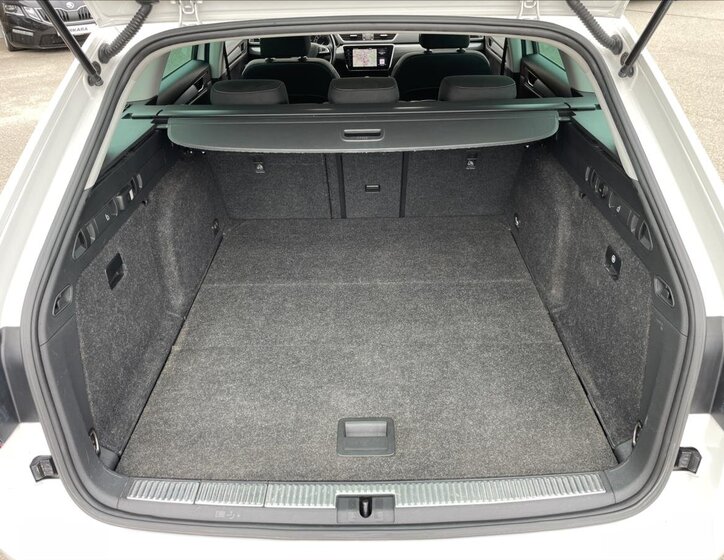 Škoda Superb Kombi 1,4 l 110 kw