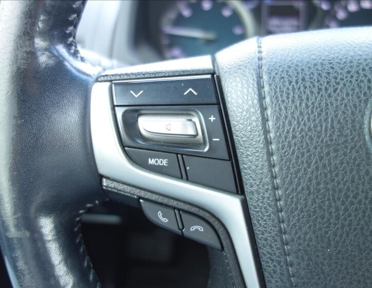 Toyota Land Cruiser SUV / Terénní 2,8 l 130 kw