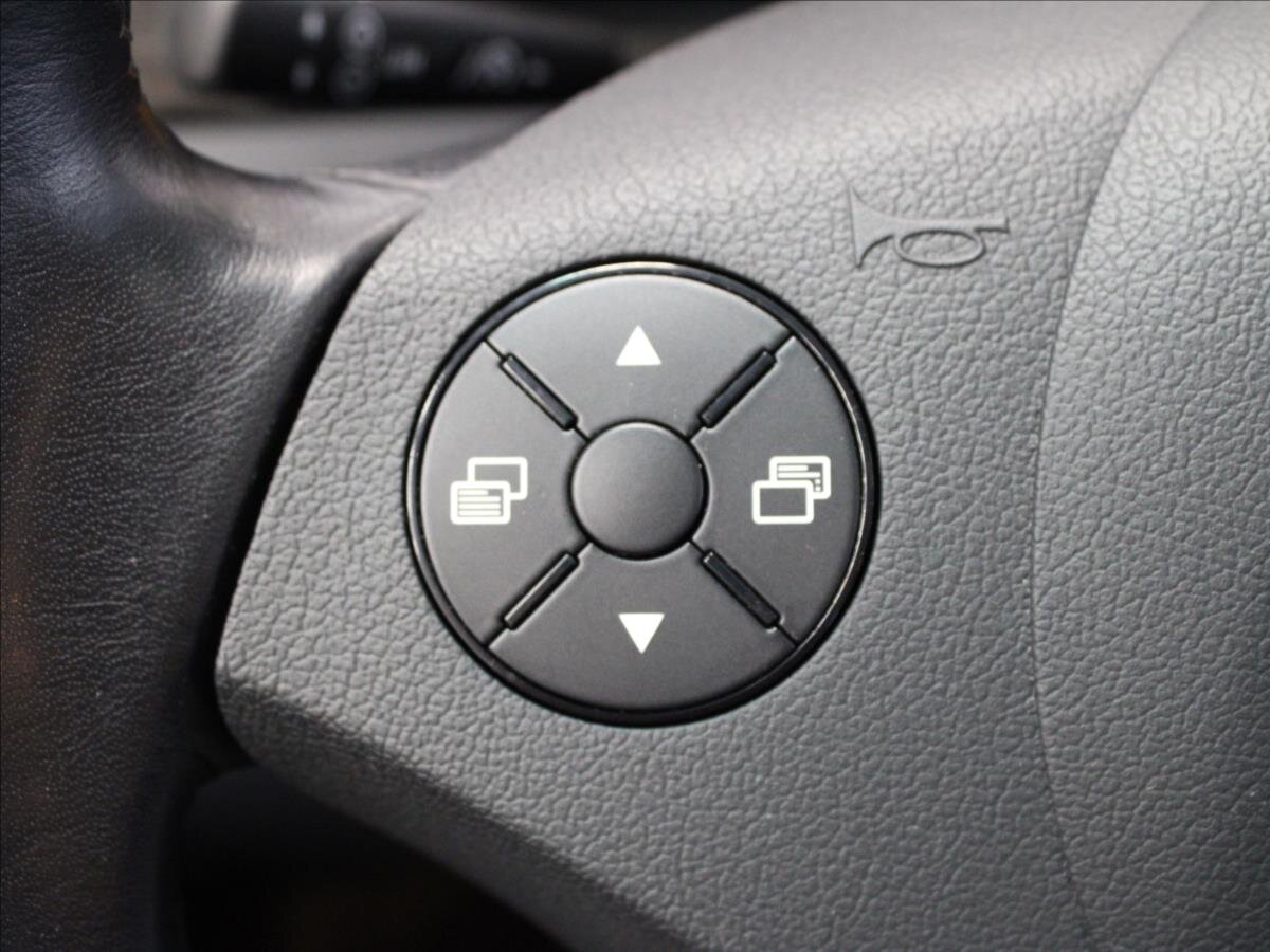 Mercedes-Benz Viano Kombi 3,0 l 165 kw