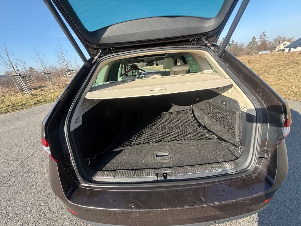 Škoda Superb Kombi 2,0 l 140 kw